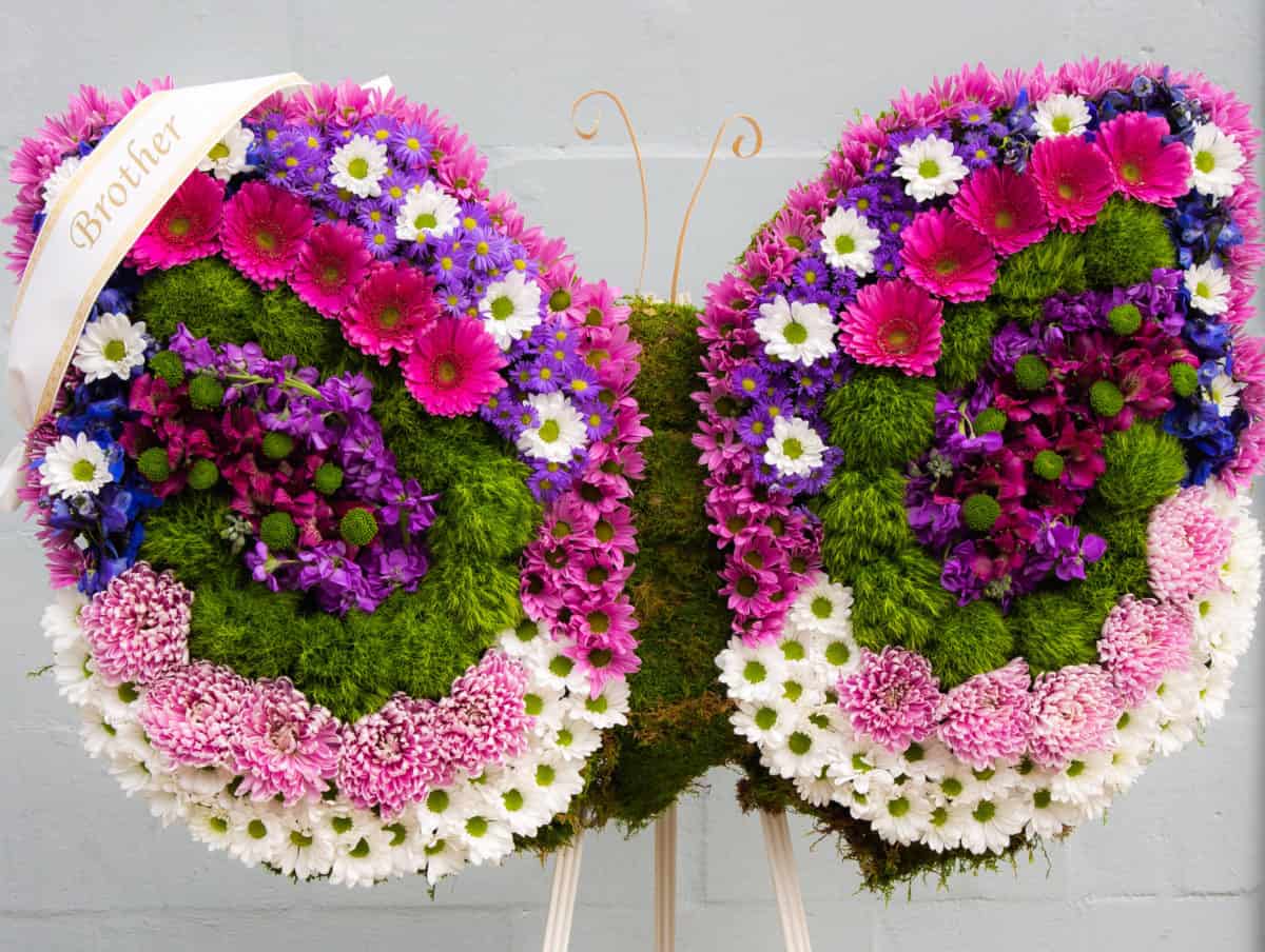 A Bloom of Comfort: The Impact of Flowers on a Funeral - Article